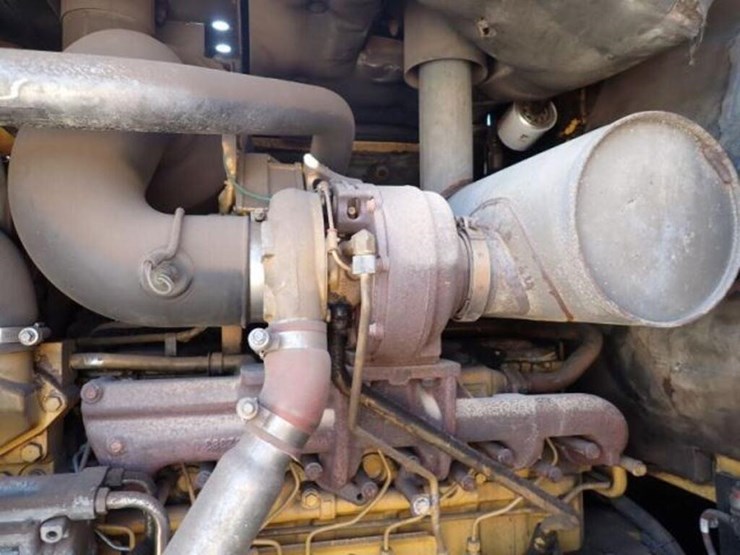 2009-deere-644k-image-39