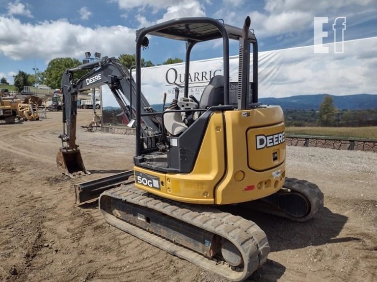 2017-deere-50g-image-49