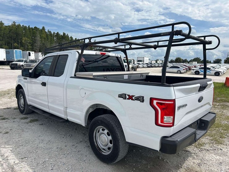 2017-ford-f150-image-4