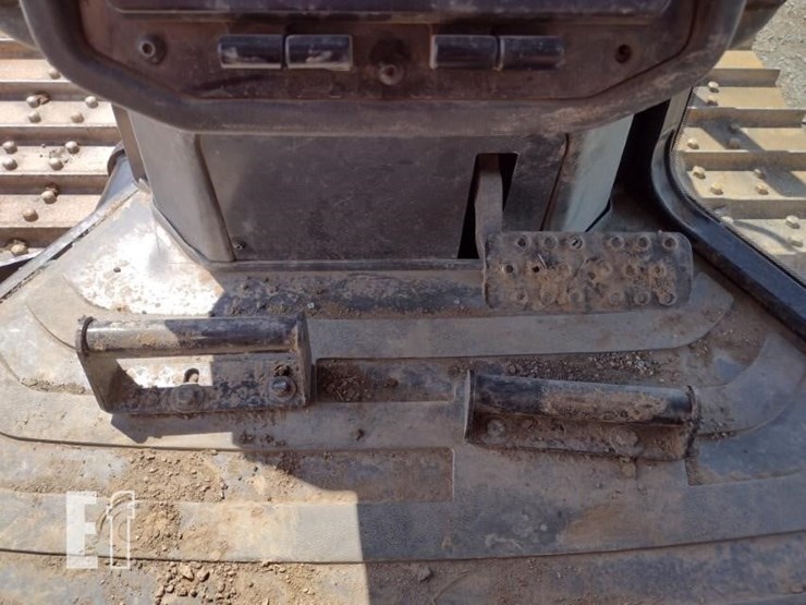 2021-caterpillar-d3-image-8