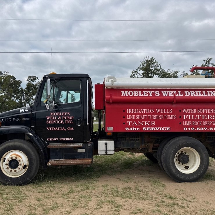 2001 FREIGHTLINER FL70