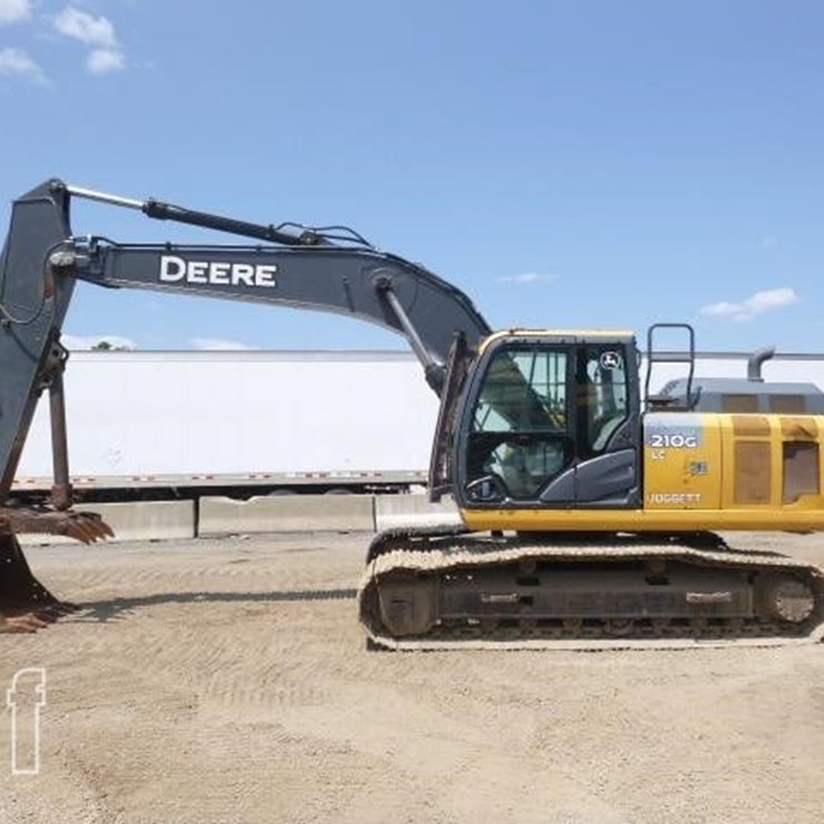 2017 DEERE 210G LC