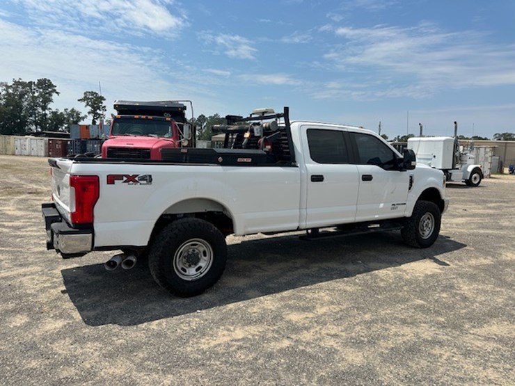 ford-f350-image-3
