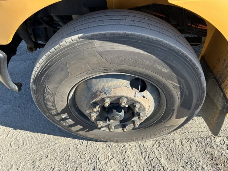 2013-ic-pb10500-school-bus-image-26