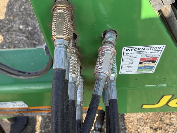 2021-john-deere-2680h-image-20