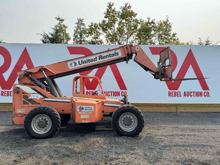 2013-jlg-8042-image-6