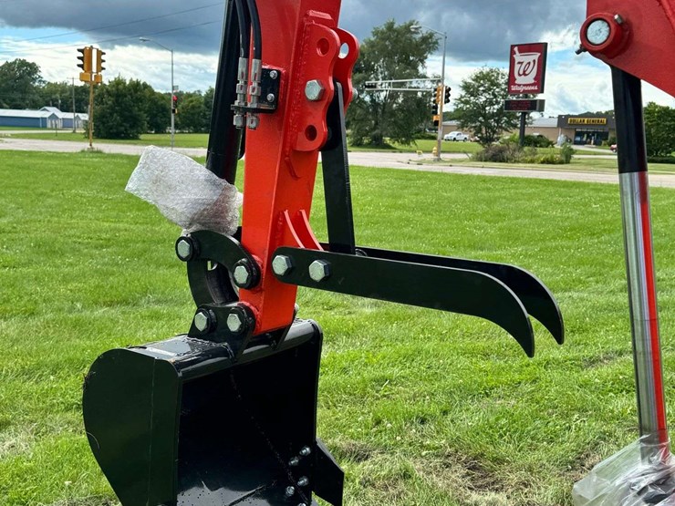 2025-industrial-nt18k-mini-excavator-...-unused...-brand-new-battery-installed-image-12