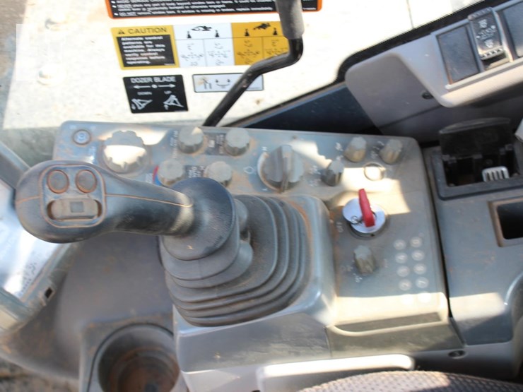 2020-deere-85g-image-12