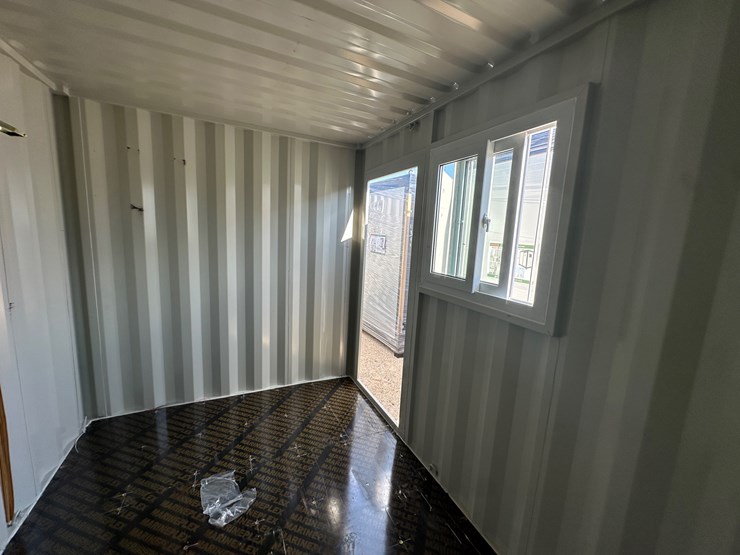 #1305-•-12ft-container-image-16