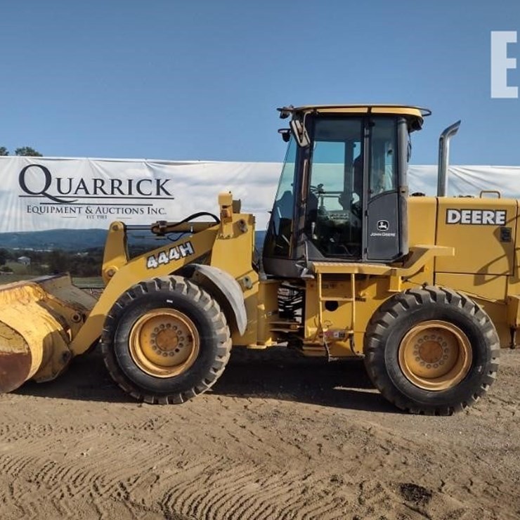 2003 DEERE 444H