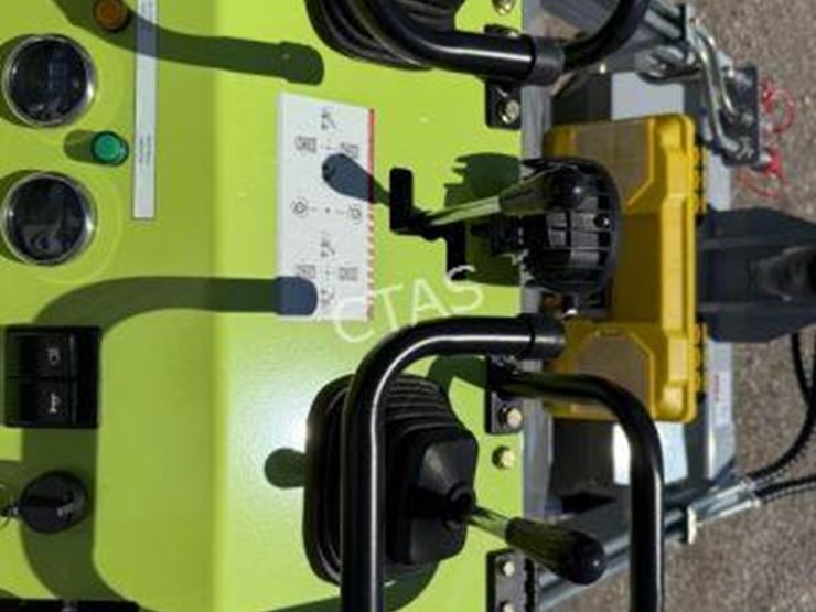 #112-•-land-hero-mini-skid-steer-image-6