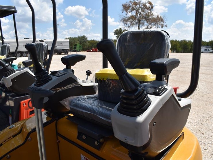 qk18r-mini-excavator-(serial-#-qk18r202507030488)-(k)-image-7