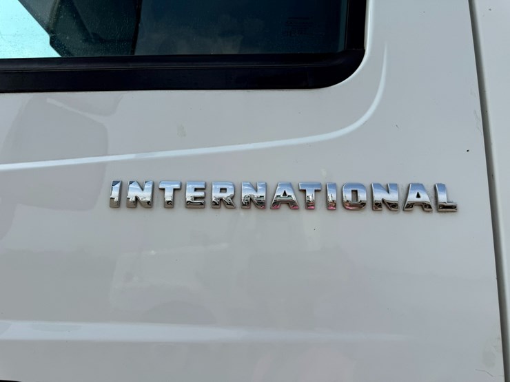 2006-international-durastar-4400-image-35