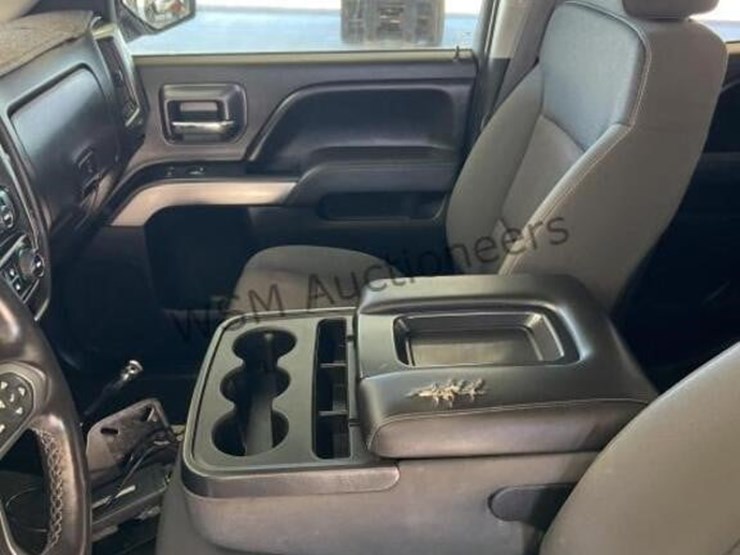 2015-chevrolet-silverado-1500-image-21