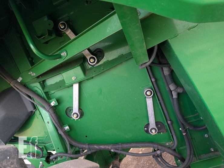 2015-john-deere-s680-image-37