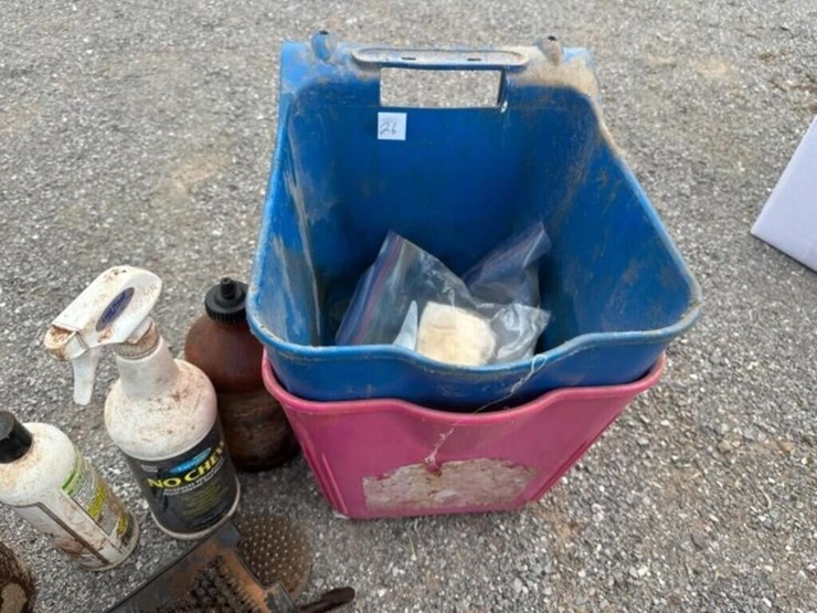 2-panel-feeders-&-horse-supplies-image-2