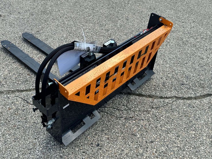 wolverine-skid-steer-pallet-forks-pfa-11-3300g,-48in,-4000lbs-image-6
