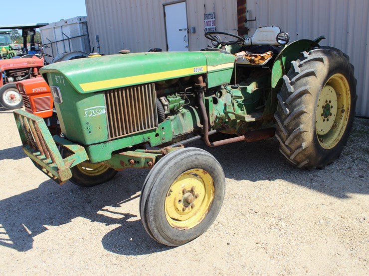john-deere-2030-image-1