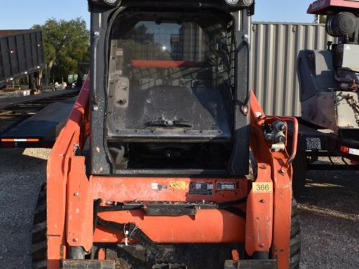 kubota-ssv75-image-14
