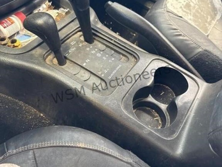 2004-jeep-grand-cherokee-image-16
