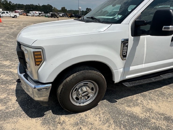 2019-ford-f250-image-17