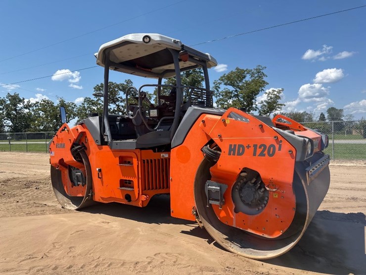 2016-hamm-hd+-120i-double-drum-roller-image-8
