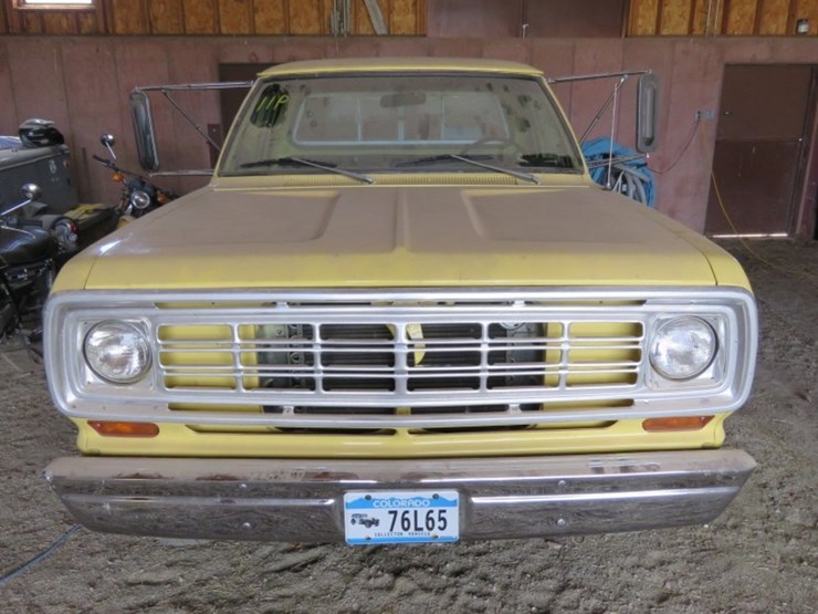 1974-dodge-w100-custom-½-ton-4x4-pickup-image-19