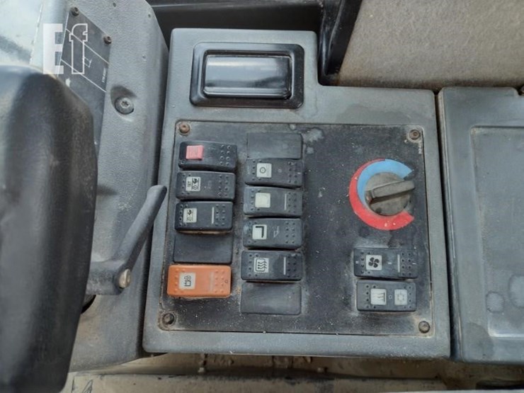 caterpillar-930g-image-9