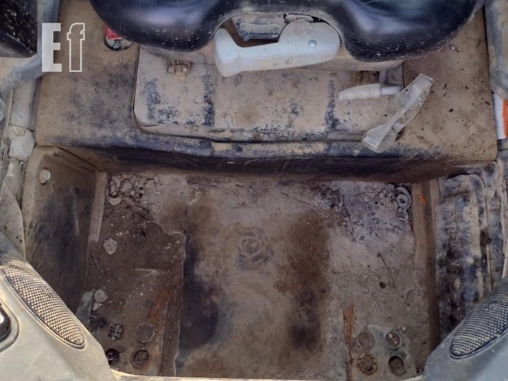 2019-bobcat-t740-image-14