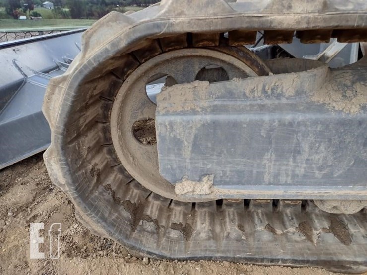 2023-takeuchi-tb280fr-image-32