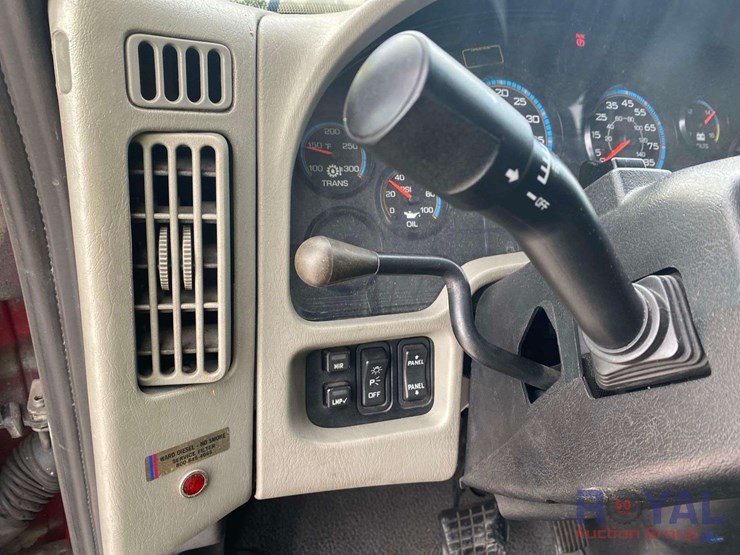 2015-international-durastar-4300-image-32