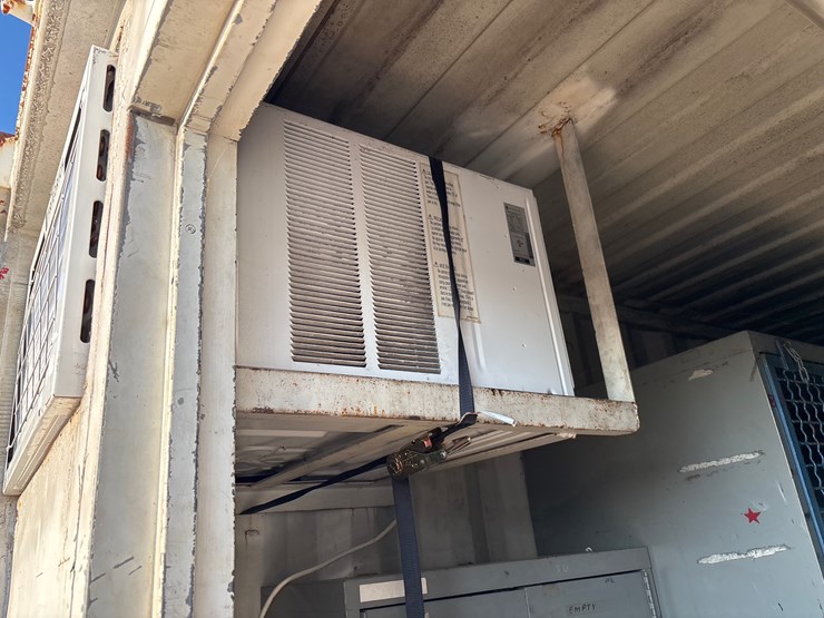 #1228-•-20ft-tool-conex-container-with-ac-image-9