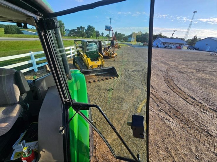 john-deere-6230-image-32