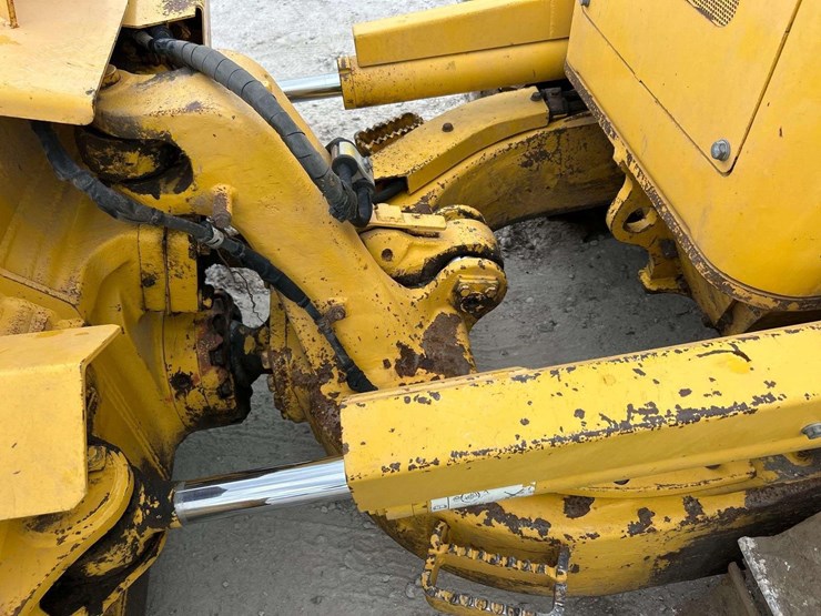 2019-komatsu-d51pxi-24-image-10