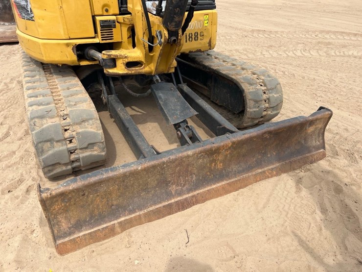 2016-caterpillar-305e2-cr-image-26