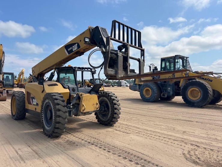 2014-caterpillar-tl642c-image-6