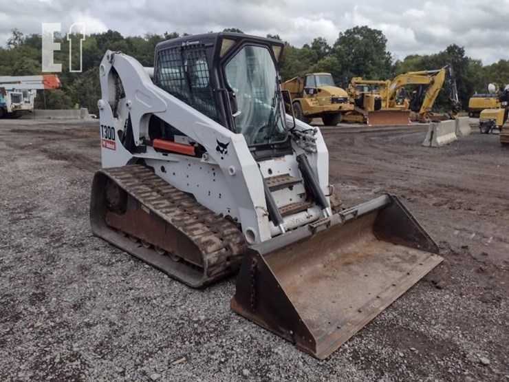 2007-bobcat-t300-image-39