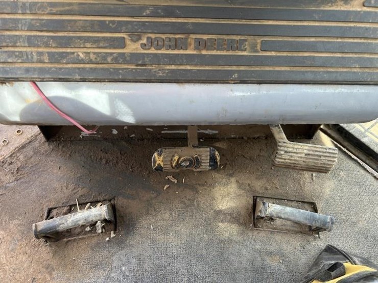 2003-deere-850c-image-21