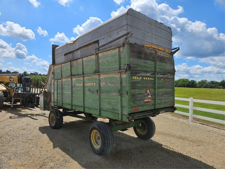 john-deere-125-image-3