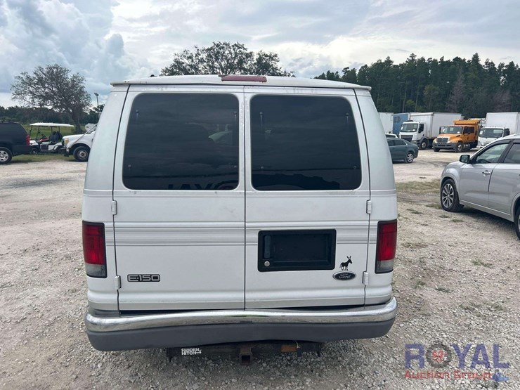 2002-ford-e150-image-21