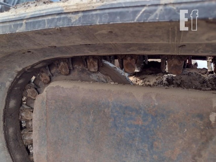 2007-bobcat-t300-image-26