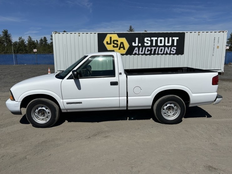 1999-gmc-sonoma-pickup-image-2