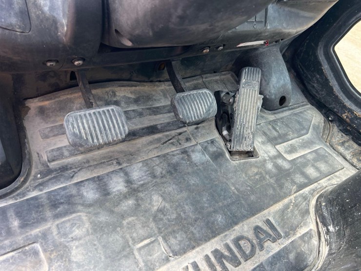 hyundai-30d-9-image-25