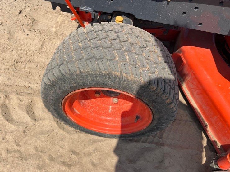 kubota-bx2350d-image-9