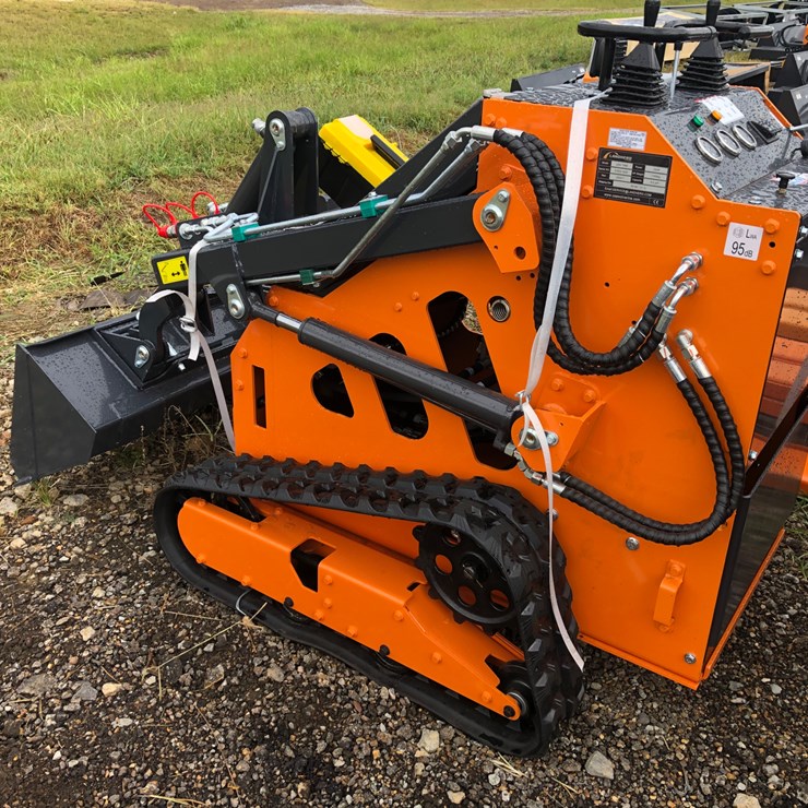 #89 • LAND HERO MINI SKID STEER