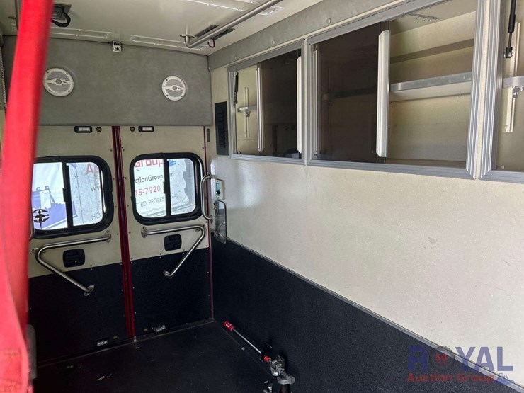 2015-international-durastar-4300-image-26