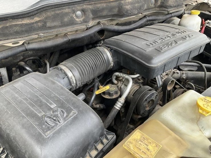2005-dodge-1500-image-12