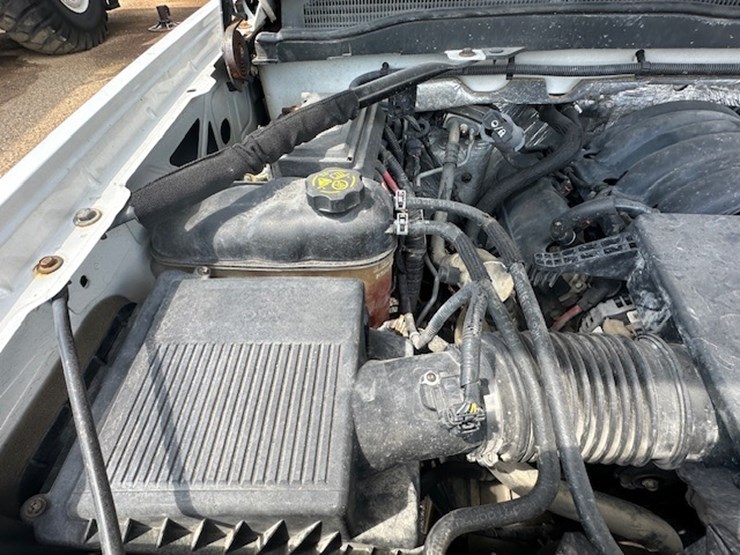2014-chevrolet-silverado-image-42