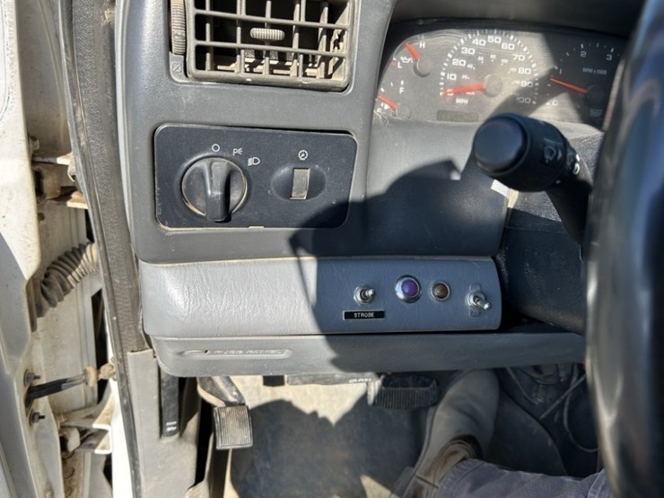 2004-ford-f550-sd-image-28