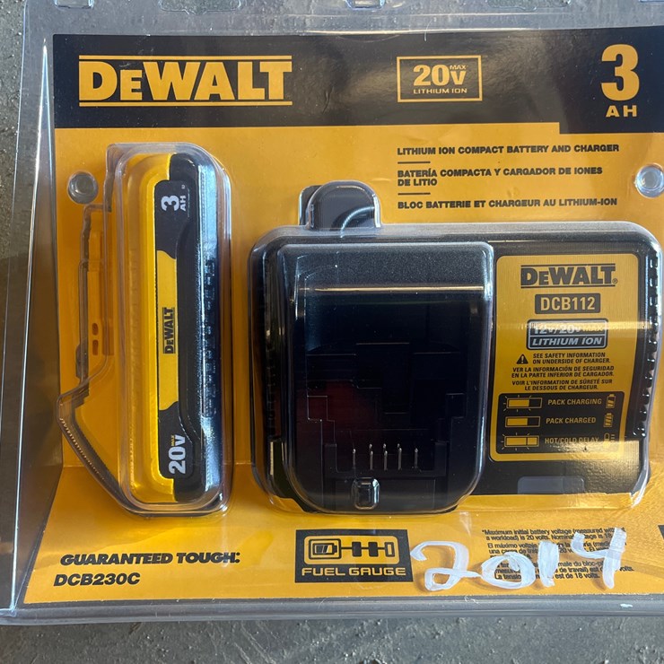 #2014 • DEWALT 20V BATTERY AND CHARGER